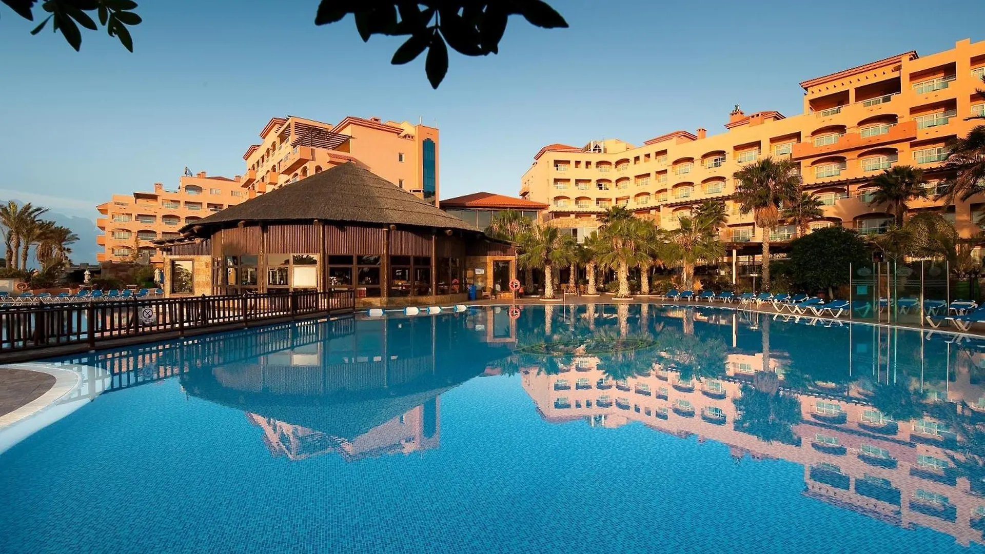 Elba Sara Beach & Golf Resort Caleta De Fuste 4*,