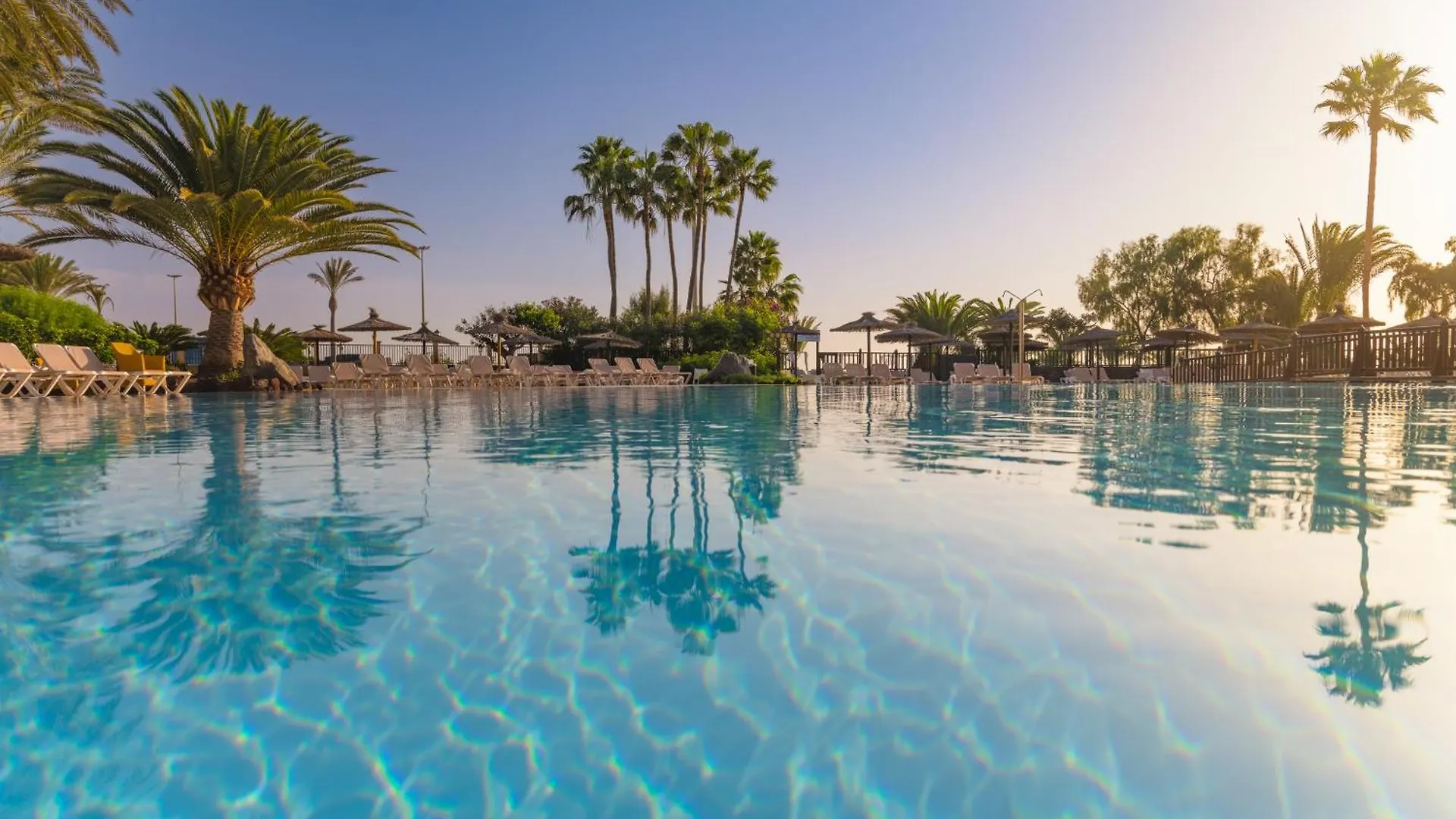 Elba Sara Beach & Golf Resort Caleta De Fuste 4*,  Spain