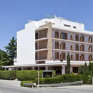 Emporda Отель Фигерас